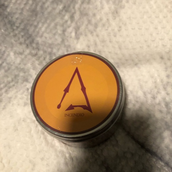 Wizarding World of Harry Potter Gryffindor Candle